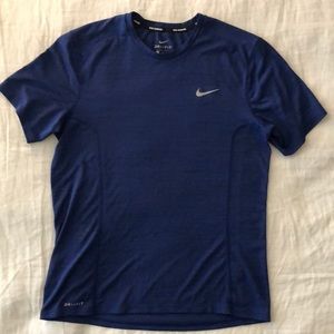 Nike dri-fit Tee